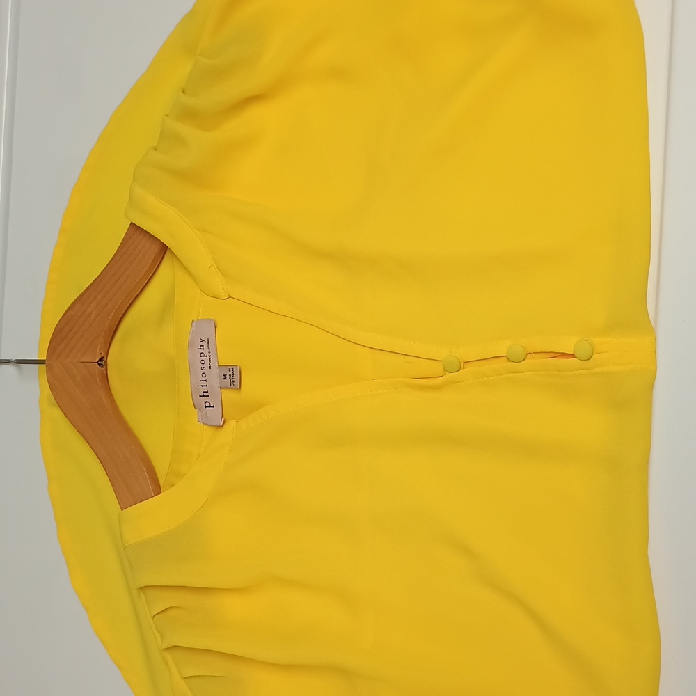 2 SZ M Blouses